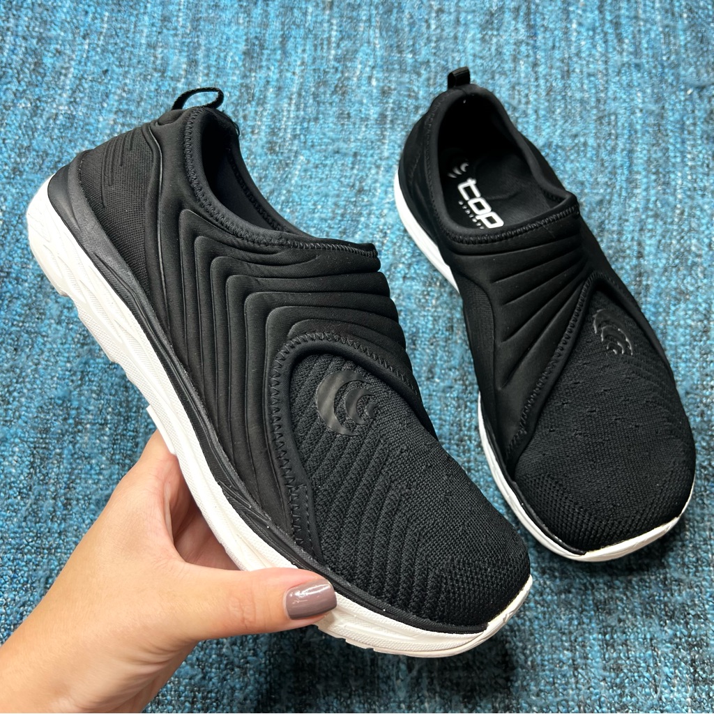 Topo Vibe Recovery Slip On Shoes In Black White